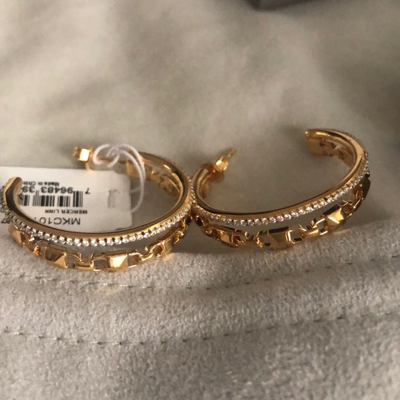 Brand New With Tags never used never worn - Picture 6 of 6